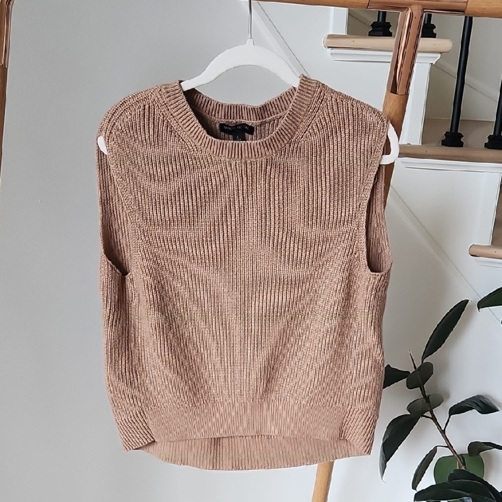 Banana Republic Tan Knit Vest Top Size Small